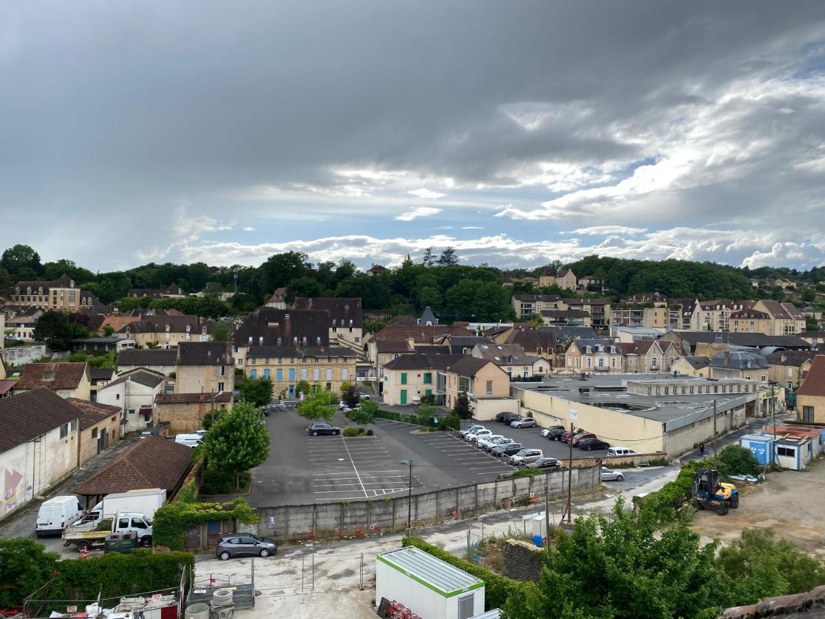 Residence Les Trois Jardins Avec Wifi Et Parking Gratuit Sarlat-la-Caneda Bagian luar foto